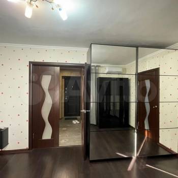 Сдается Многокомнатная квартира, 60 м²