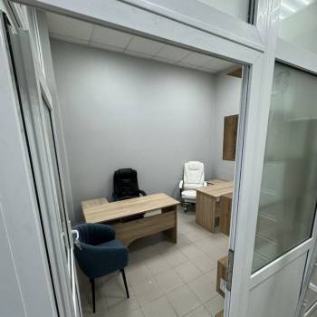 Сдается Нежилое помещение, 64 м²