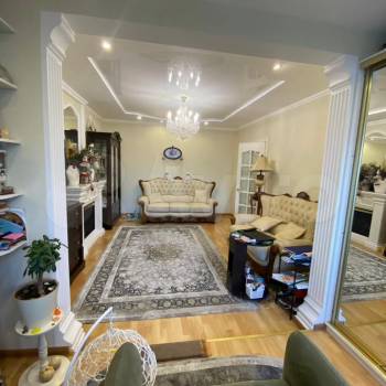 Продается 2-х комнатная квартира, 60 м²