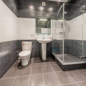 Продается Многокомнатная квартира, 169 м²