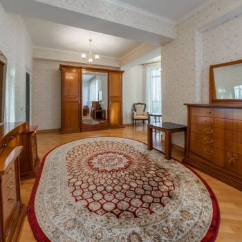 Продается Многокомнатная квартира, 169 м²