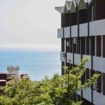 Продается 1-комнатная квартира, 32 м²