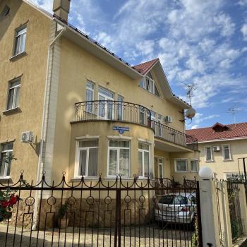 Сдается Многокомнатная квартира, 120 м²