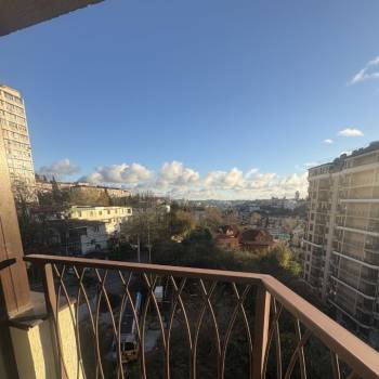 Продается 1-комнатная квартира, 52,5 м²