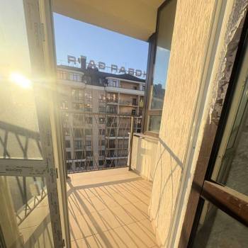 Продается 1-комнатная квартира, 52,5 м²