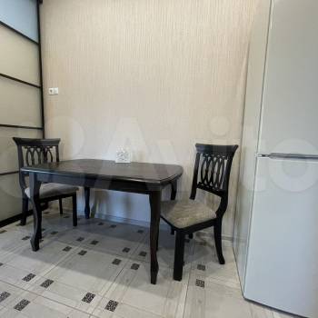 Сдается 2-х комнатная квартира, 58 м²