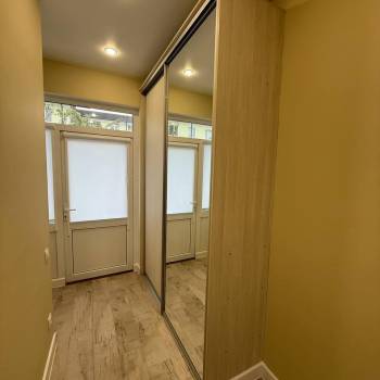 Продается 1-комнатная квартира, 35 м²