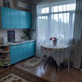 Продается 1-комнатная квартира, 45 м²