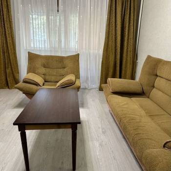 Сдается 2-х комнатная квартира, 75 м²