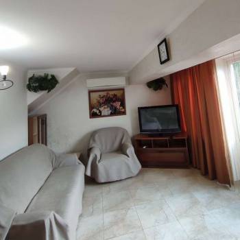 Сдается 2-х комнатная квартира, 65 м²