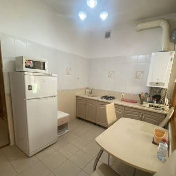 Продается Многокомнатная квартира, 81 м²