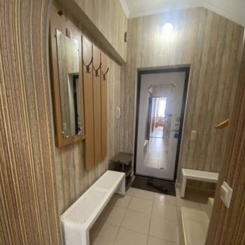 Продается Многокомнатная квартира, 81 м²