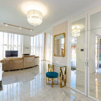 Продается Дом, 500 м²