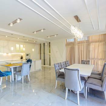 Продается Дом, 500 м²