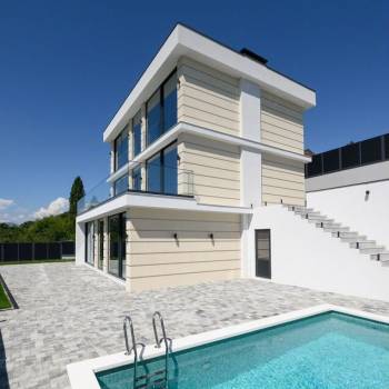 Продается Дом, 228 м²