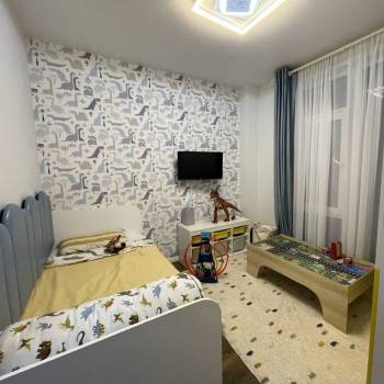 Сдается 2-х комнатная квартира, 75 м²