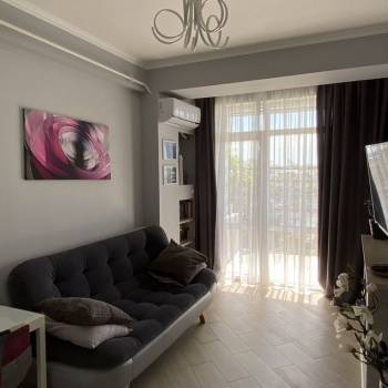 Продается 1-комнатная квартира, 35 м²