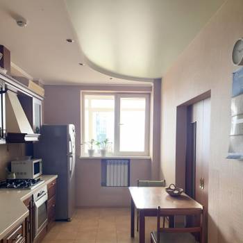 Продается 3-х комнатная квартира, 140 м²