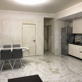 Продается Многокомнатная квартира, 78 м²