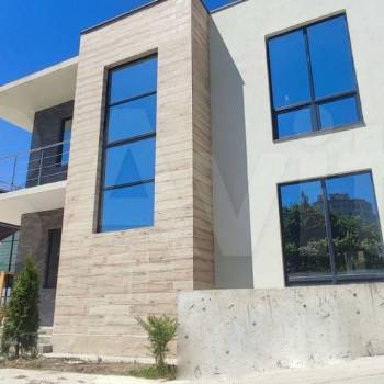 Продается Дом, 176 м²