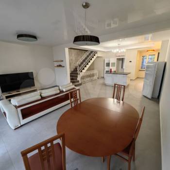 Продается Дом, 342 м²