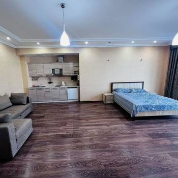 Продается 1-комнатная квартира, 70,8 м²