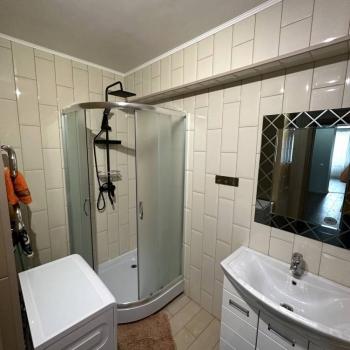 Сдается 2-х комнатная квартира, 77 м²