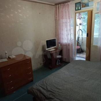 Продается 1-комнатная квартира, 33 м²