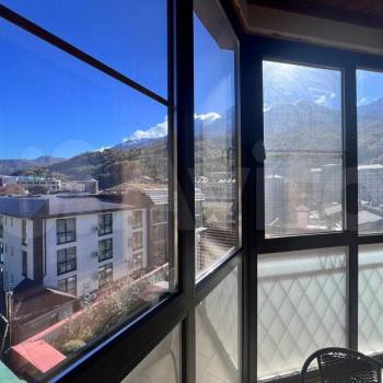 Продается 1-комнатная квартира, 37 м²