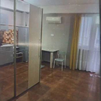 Продается 1-комнатная квартира, 30 м²