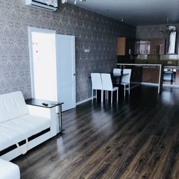 Сдается Многокомнатная квартира, 120 м²