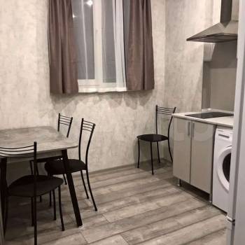 Сдается 2-х комнатная квартира, 55 м²