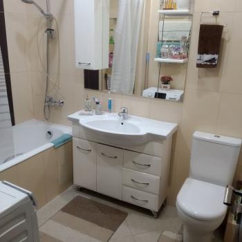 Продается 1-комнатная квартира, 52 м²