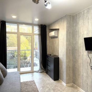 Продается 1-комнатная квартира, 32 м²