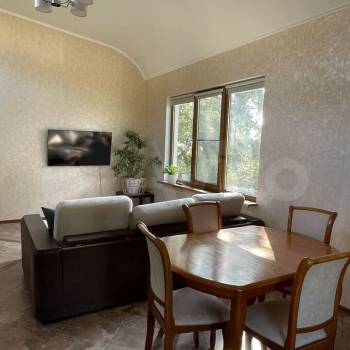 Сдается Многокомнатная квартира, 100 м²