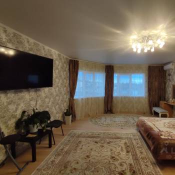 Продается Многокомнатная квартира, 130 м²