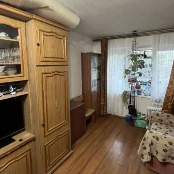 Продается 1-комнатная квартира, 29,7 м²