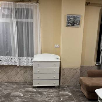 Продается 1-комнатная квартира, 33 м²