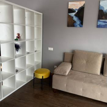 Продается 1-комнатная квартира, 52 м²