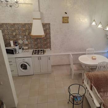 Продается 1-комнатная квартира, 35 м²