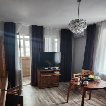 Сдается 1-комнатная квартира, 50 м²