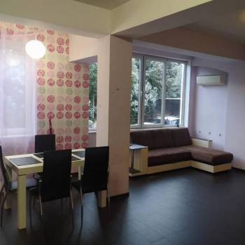 Продается 2-х комнатная квартира, 60 м²