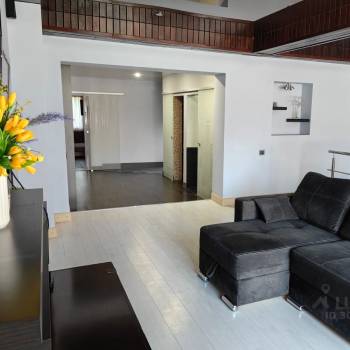 Продается 2-х комнатная квартира, 107,1 м²