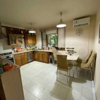 Продается Многокомнатная квартира, 101 м²