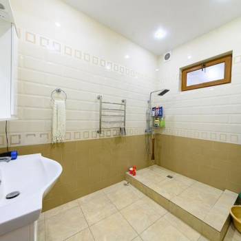 Сдается Дом, 260 м²