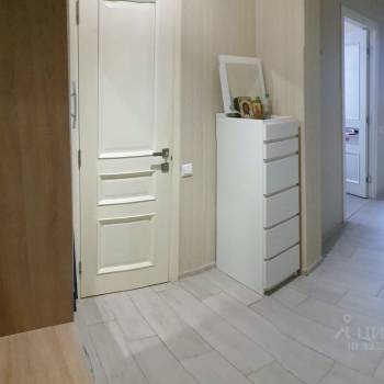 Продается 1-комнатная квартира, 42,5 м²