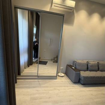 Продается 2-х комнатная квартира, 76 м²