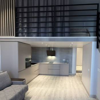 Продается 2-х комнатная квартира, 76 м²