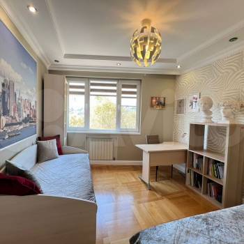 Продается 3-х комнатная квартира, 90 м²