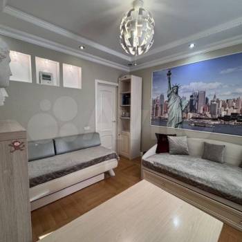 Продается 3-х комнатная квартира, 90 м²